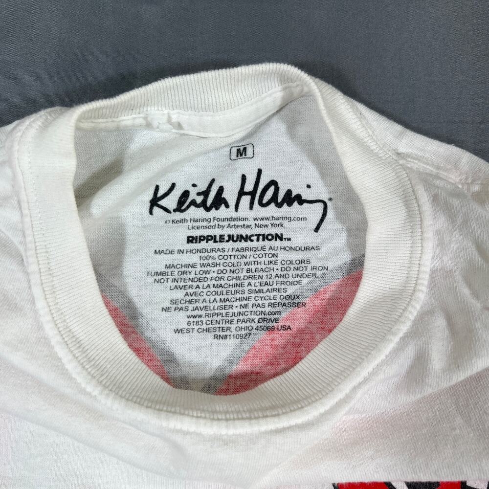 Keith Haring T Shirt Mens Medium White Graphic Heart Back Print Art Tee - Picture 6 of 7